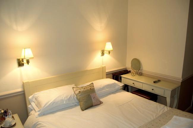 Whyte Harte Hotel Redhill  Exteriér fotografie